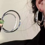 Hoa tai vòng tròn lớn phóng đại cảm giác kim loại Âu Mỹ cho nữ phong cách lạnh lùng màu bạc Hoa Tai Hoa tai hoa tai cùng kiểu hot trên mạng