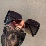 Kính râm vuông gọng lớn mới phong cách Hàn Quốc hợp thời trang mặt to chống nắng che nắng nữ chụp ảnh đường phố kính Kính một mảnh