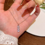 轻奢小众简约爆闪一字锆石吊坠项链女时尚百搭气质钛钢锁骨链颈链