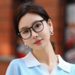 TR90 Tik Tok Kính thần thánh trang điểm nữ tôn lên khuôn mặt nhỏ cận thị có thể phù hợp với độ mỏng và gọng kính chống ánh sáng xanh