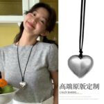 Vòng cổ trái tim ba chiều lớn bằng da đen cùng mẫu, Dây Chuyền Áo len tua rua dài cao cấp đơn giản và đa năng