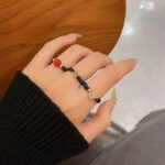 Quốc Triều sang trọng nhẹ Thiểu Số Nhẫn dệt đậu đỏ keo nữ mã não đỏ thời trang phong cách Trung Quốc bán buôn Nhẫn ngón trỏ