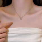 Vòng cổ bằng thép titan nơ Zircon số nhỏ sang trọng nhẹ, dây chuyền cùng kiểu hot trên mạng đơn giản khí chất dễ phối cho nữ, Dây Chuyền xương đòn