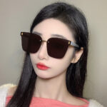 Kính râm không gọng mẫu mới Kính râm màu nâu chống tia cực tím Kính chống nắng cao cấp mùa hè cho nữ sunglasses