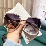 Kính râm xuyên biên giới nữ chống nắng mùa hè chống tia cực tím mẫu mới sành điệu mặt to thon gọn Kính Râm Phân cực Tik Live
