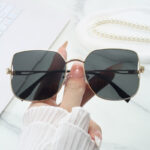 Kính râm gọng vuông mới của 2025 Kính râm nữ chống nắng lái xe