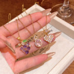 爆款紫色葡萄项链女小众设计高级感钛钢锁骨链爱心颈链配饰批发