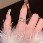 Sang trọng nhẹ nhàng, thích hợp cao cấp, đầy đủ kim cương, Nhẫn rắn siêu nhấp nháy, Nhẫn ăn kiêng có thể điều chỉnh mở cho Nữ, Nhẫn khí chất phù hợp