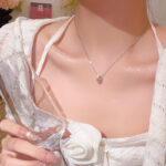 Sang trọng nhẹ, Dây chuyền thép titan cao cấp, dây chuyền Kim cương nhẫn đôi khí chất đơn giản và đa năng, Dây Chuyền xương đòn nổi tiếng trên mạng