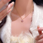 轻奢小众超闪粉色锆石爱心项链女百搭气质网红同款钛钢锁骨链颈链