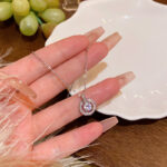 跳动的心灵动锆石吊坠项链轻奢小众高级感爆闪满钻钛钢锁骨链颈链