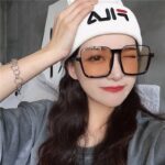 Kính râm màu nâu mới, kính gọng kim loại, kính râm mặt tròn của phụ nữ, Chụp Ảnh đường phố, phiên bản Hàn Quốc của bán buôn trực tiếp Douyin