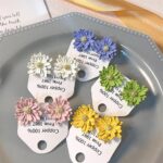 Hoa tai hoa cúc họa tiết nhỏ tươi mới Phong Cách Hot xuân hè Hoa tai hoa cúc nhỏ khí chất dễ phối siêu tiên nữ