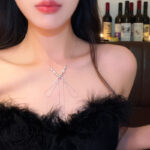 轻奢小众高级感蝴蝶结流苏项链女超仙气质网红同款锁骨链颈链批发