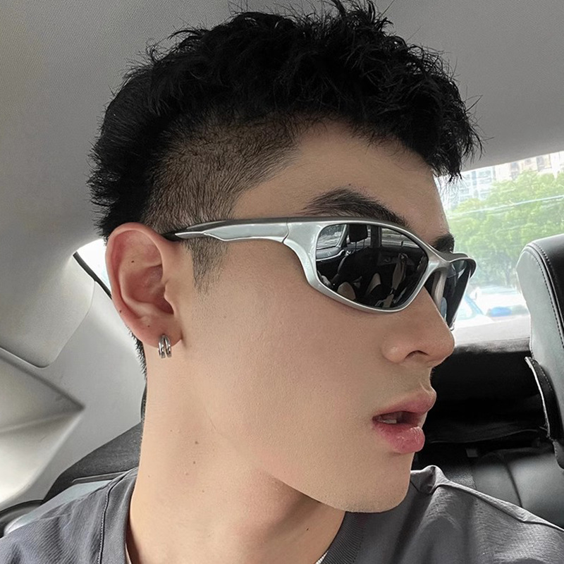 O1CN01YWlkGQ1NyFic8XqIK_2215924081638-0-cib Kính râm thể thao phong cách hot girl mới Âu Mỹ tương lai đẹp trai Kính râm đường phố Kính râm phát sóng trực tiếp - Ảnh 1