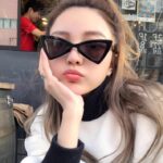 Kính râm hình tam giác mèo mới Kính Râm Chống Nắng Mắt Mèo Retro nổi tiếng trên mạng Tik trực tiếp bán buôn Kính râm