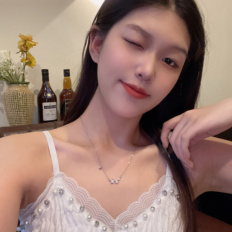 O1CN01eNrNhv2Ktj2UrnCeH_2580729615-0-cib Vòng cổ bằng thép titan Galaxy lãng mạn ít người sang trọng, dây chuyền xương đòn ngôi sao thiết kế cao cấp sành điệu Instagram cho nữ, Dây chuyền cổ nổi tiếng trên mạng - Ảnh 1