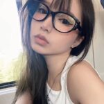 Kính mắt mèo thời trang mới cổ điển Châu Âu và Mỹ chống ánh sáng xanh thần thánh trang điểm Hot Girl Tik Tok trực tiếp bán buôn Gương phẳng