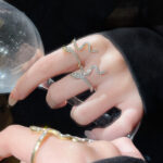 Nhẫn hình rắn đính kim cương siêu lấp lánh cho nữ nhẫn ngón trỏ thiết kế cao cấp khí chất dễ phối đồ bán buôn nhẫn có thể điều chỉnh hở