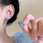 Hoa Tai Hoa tai pha lê màu xanh dương sang trọng cho nữ trang sức hoa tai dễ phối tươi mới mẫu hot Hàn Quốc Instagram