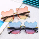 Kính râm trẻ em xuyên biên giới gấu bán buôn Kính râm trẻ em màu gradient không gọng phim hoạt hình che nắng Tiktok Kính trực tiếp