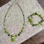 新款绿色串珠自然植物系设计手链手串小众高级感森系项链戒指女潮