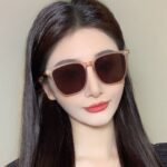 Kính má hồng mới Tik Tok Live Cùng một phong cách Gradient Màu Nâu Kính râm Kính râm phân cực gọng đen