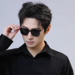 Kính râm Retro gọng nhỏ mới cho nam giới cảm giác cao cấp Tik lái xe thể thao ngoài trời Kính râm phân cực lái xe