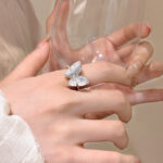 Khí chất ngọt ngào Hàn Quốc, Nhẫn Kim Cương vụn pha lê trong suốt, Nhẫn Ngón Tay Ăn kiêng có thể điều chỉnh độ cao của phụ nữ sang trọng nhẹ nhàng