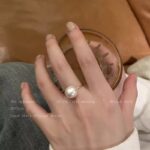 Sang trọng nhẹ nhàng, đơn giản cao cấp, nhẫn ngọc trai, ngón trỏ có thể điều chỉnh mở cho nữ, nhẫn khí chất đa năng
