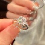 Nhẫn Zircon đường vuông nhỏ, phụ nữ sang trọng nhẹ, kim cương nhấp nháy cao cấp, thời trang, nhẫn ngón trỏ, Bán Buôn