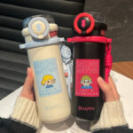 Cốc giữ nhiệt giá trị cao cho bé gái Cốc nước inox trẻ em dễ thương 316 Cốc ống hút dây xách tay chuyên dụng đi học